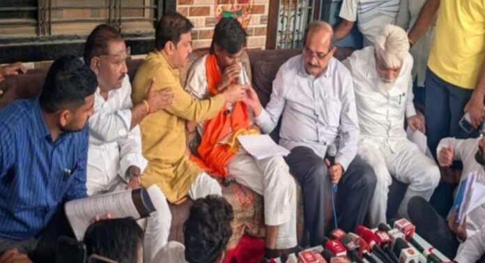 Manoj Jarange Patil Maratha Reservation: मनोज जरांगे ने खत्म की भूख हड़ताल, सरकार को दिया इतने महीने का समय