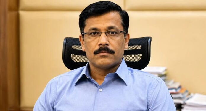 Tukaram Mundhe FDA Action: 108 साल पुराने कैफे और सरकारी अस्पताल की कैंटीन पर गिरी गाज, आखिर क्यों रद्द हुए लाइसेंस?